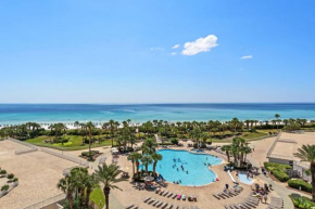 Panoramic Views and Private Beach